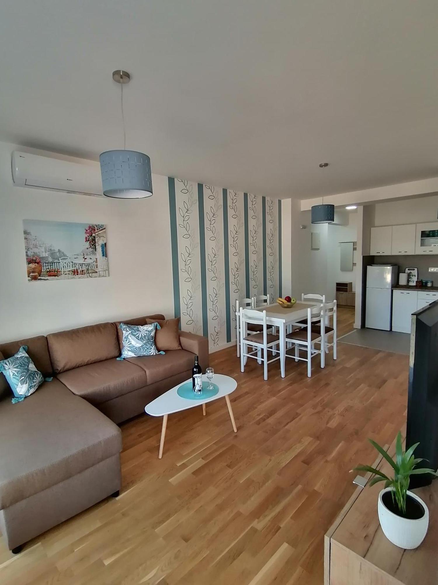 Vegi Apartments Бар Екстериор снимка